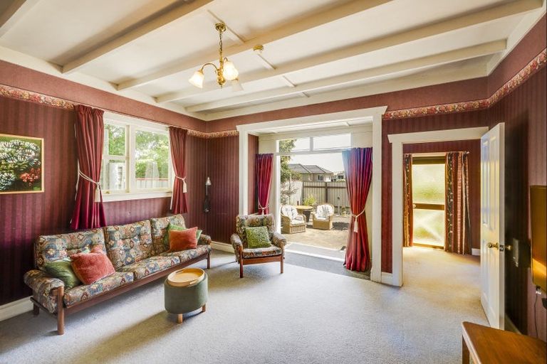 Photo of property in 1209 Caroline Road, Mayfair, Hastings, 4122