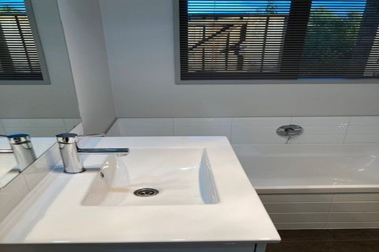 Photo of property in 1 Hartford Crescent, Rolleston, 7615