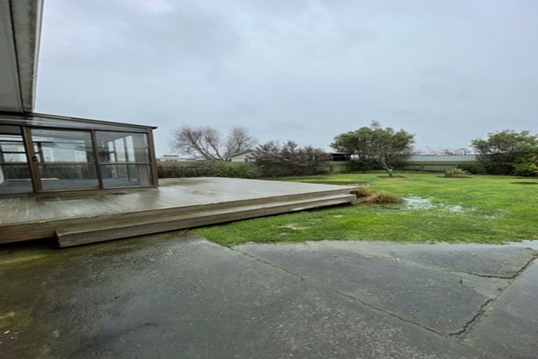 Photo of property in 38 Catlins Crescent, Milson, Palmerston North, 4414