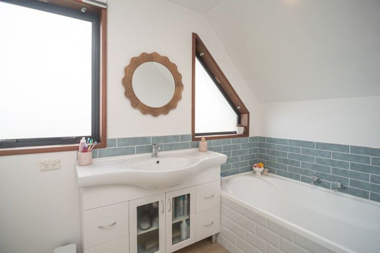 Photo of property in 20 Saint Leonards Road, Temuka, 7920