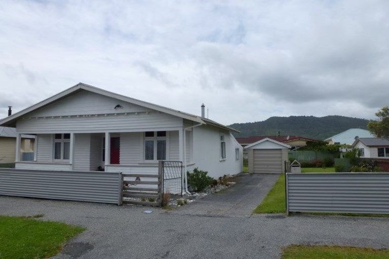 Photo of property in 49 Blake Street, Blaketown, Greymouth, 7805