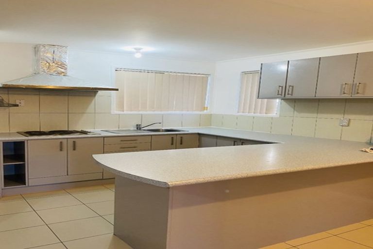 Photo of property in 49 Dissmeyer Drive, Clover Park, Auckland, 2019