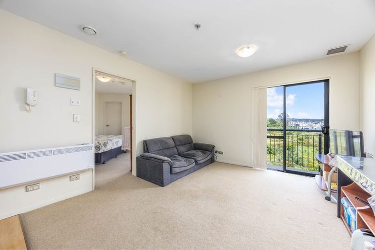 Photo of property in 6c/17 Crown Lynn Place, New Lynn, Auckland, 0600
