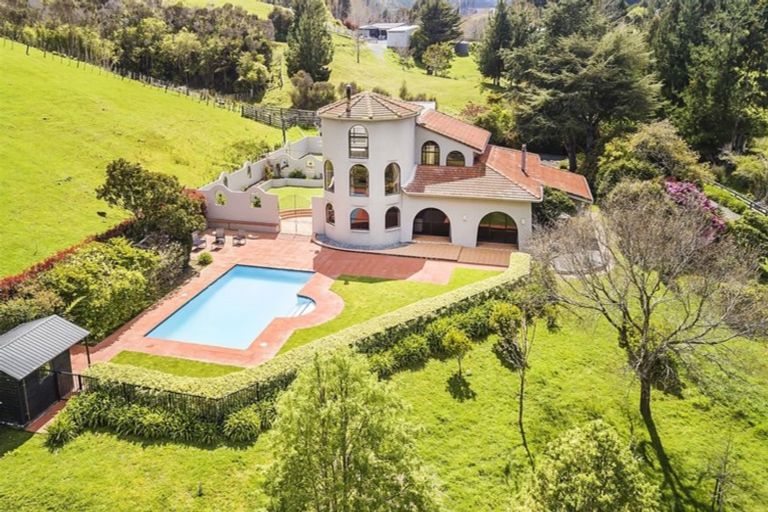 Photo of property in 702 Moonshine Hill Road, Moonshine Valley, Porirua, 5381