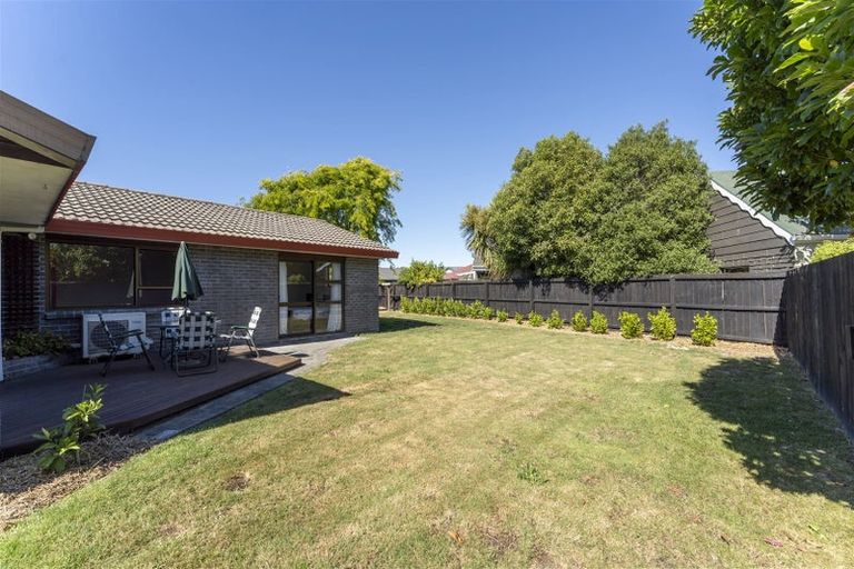 Photo of property in 25 Fernbrook Place, Mairehau, Christchurch, 8013