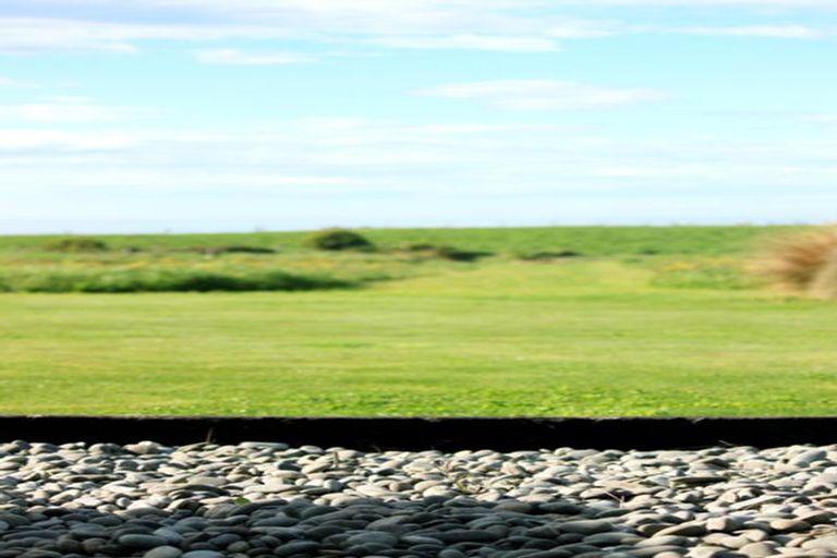 Photo of property in 3/1250 Waianakarua Road, Kakanui, Oamaru, 9495