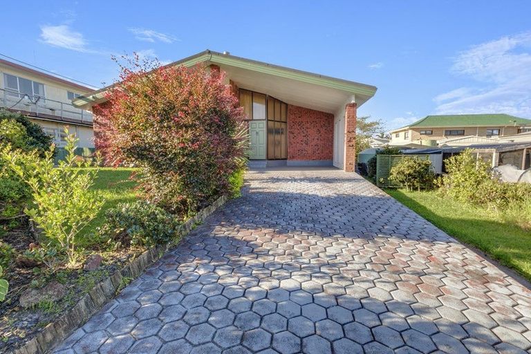 Photo of property in 4 Kopipi Crescent, Ngunguru, Whangarei, 0173