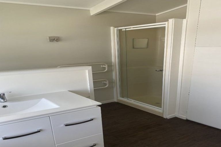 Photo of property in 12 Snells Beach Road, Snells Beach, 0920