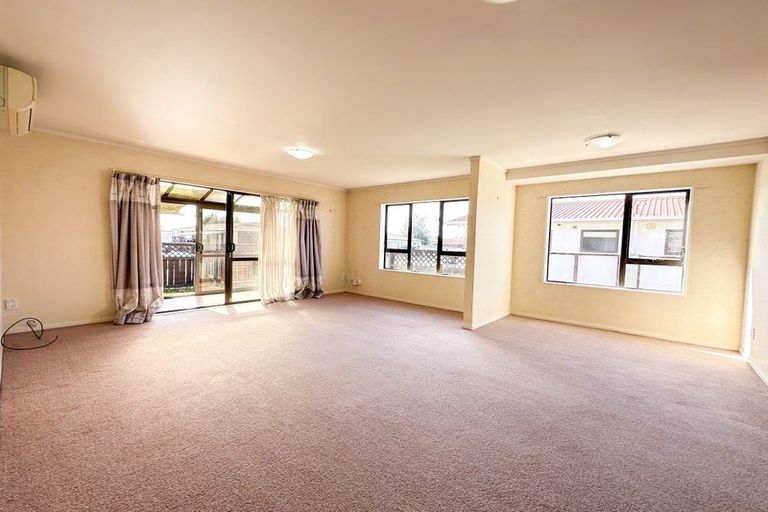 Photo of property in 3/17 Townshend Crescent, Greenmeadows, Napier, 4112