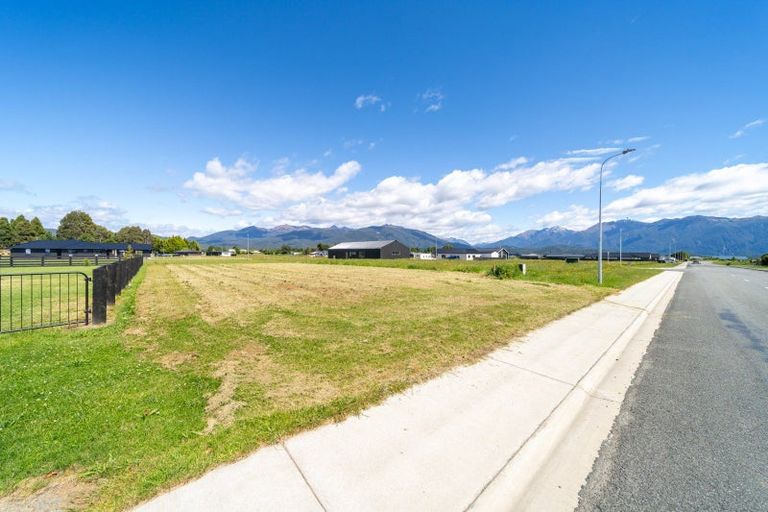 Photo of property in 19 Oraka Street, Te Anau, 9600