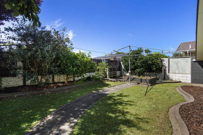 Photo of property in 48 Chaucer Street, Leamington, Cambridge, 3432