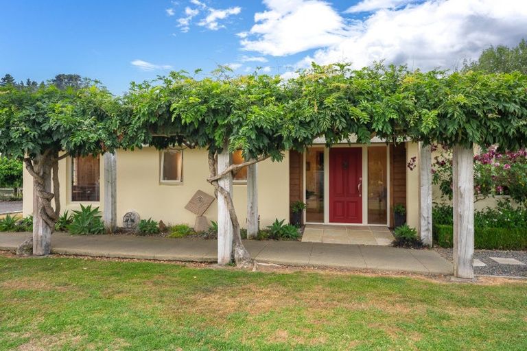 Photo of property in 101 Forest Lakes Road, Otaki, 5583