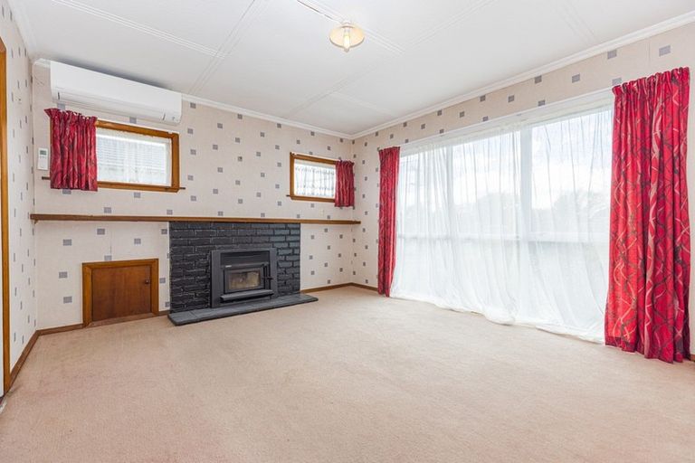 Photo of property in 12 Tiraumea Road, Pahiatua, 4910