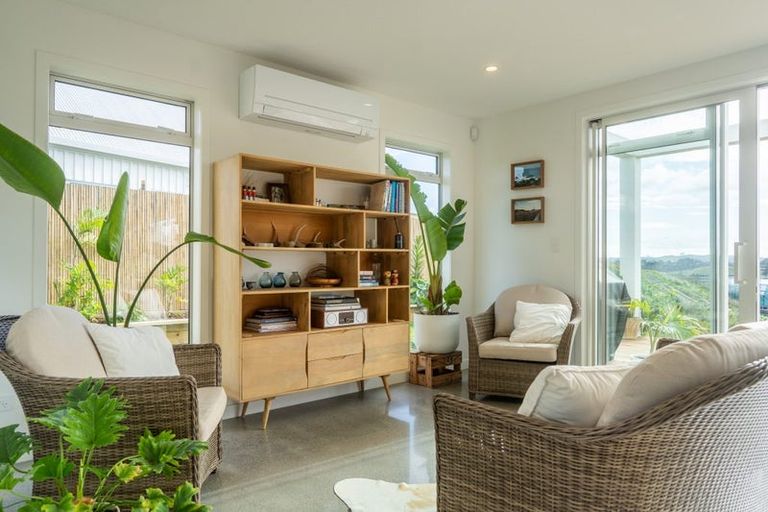 Photo of property in 5 Tunarau Street, Raglan, 3225