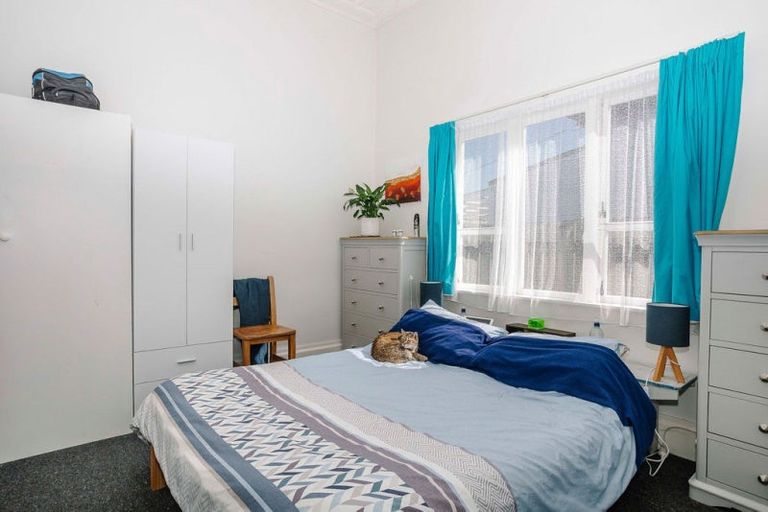 Photo of property in 66 Allardice Street, Dannevirke, 4930
