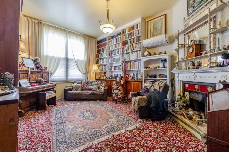 Photo of property in 1 Mclean Street, Woodville, 4920