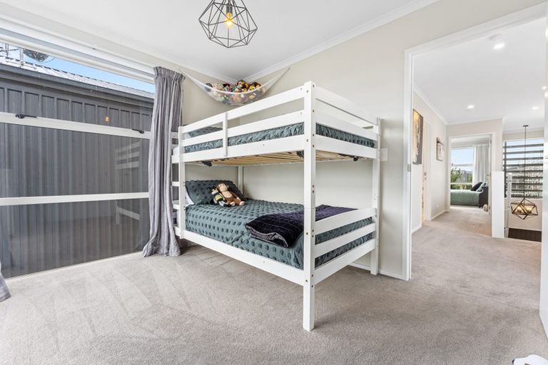 Photo of property in 73 Glidepath Road, Hobsonville, Auckland, 0616