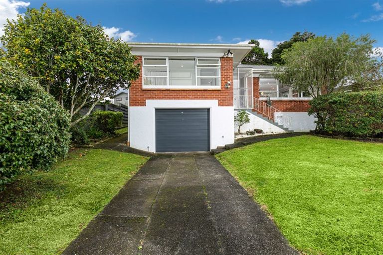 Photo of property in 27 Stanaway Street, Hillcrest, Auckland, 0627