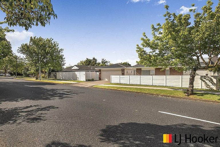 Photo of property in 6 Muirfield Street, Wattle Downs, Auckland, 2103