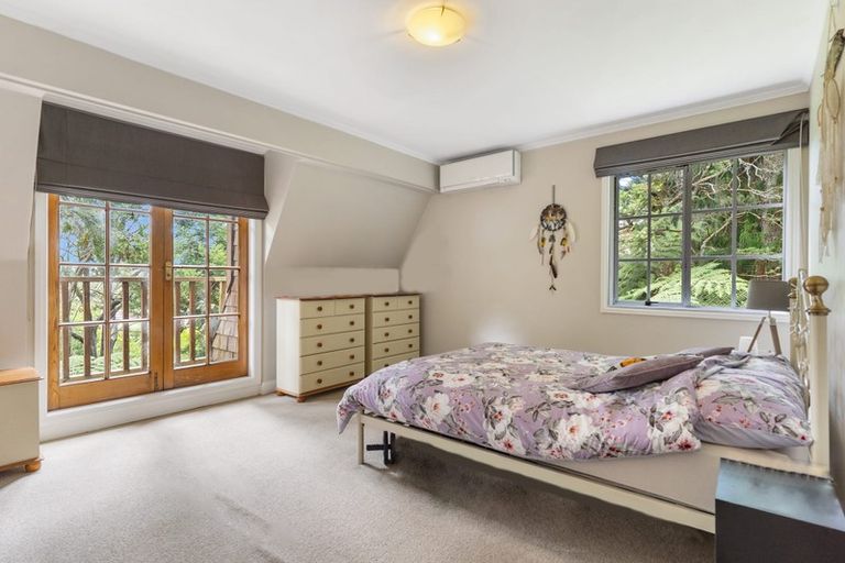 Photo of property in 31 Napuka Road, Henderson Valley, Auckland, 0612