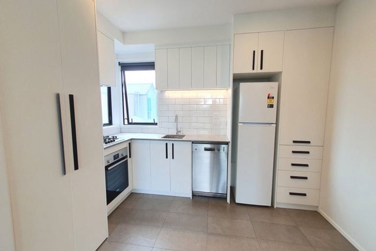 Photo of property in 1824 Great North Road, Avondale, Auckland, 1026