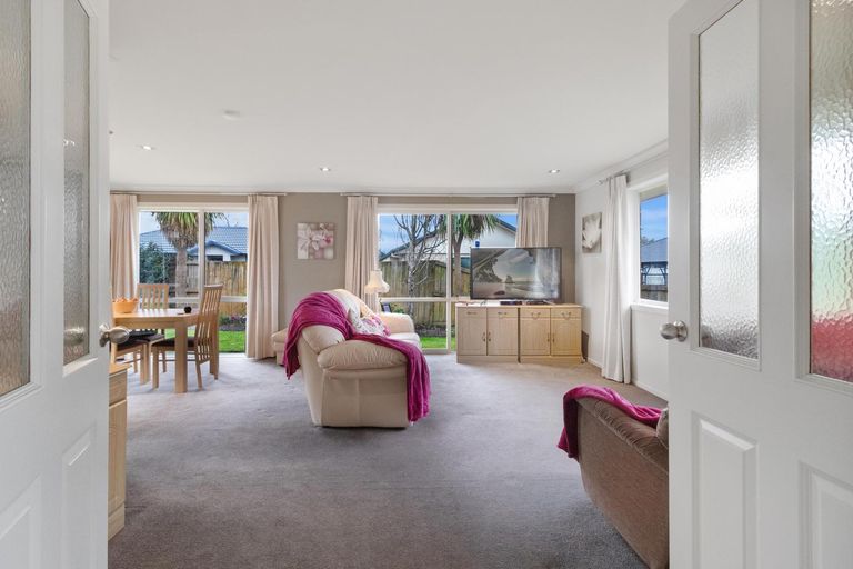 Photo of property in 15 Burr Street, Cambridge, 3434