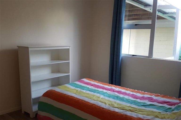 Photo of property in 1/58 Paynters Avenue, Strandon, New Plymouth, 4312