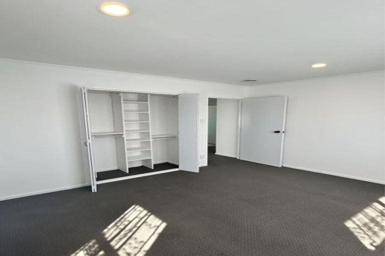 Photo of property in 2/38 Borich Road, Sunnyvale, Auckland, 0612