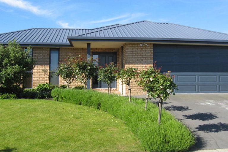 Photo of property in 48 Mounter Avenue, Northwood, Christchurch, 8051