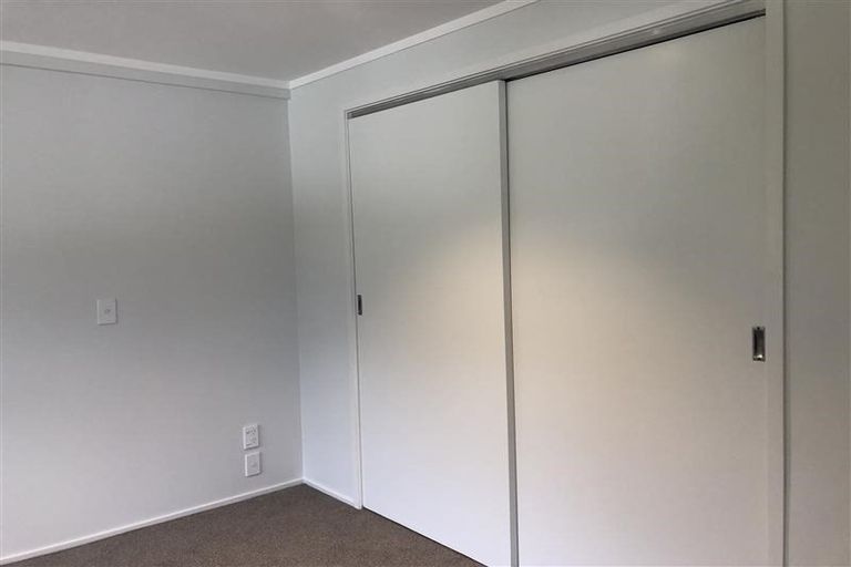 Photo of property in 13a/30 Westward Ho, Glen Eden, Auckland, 0602