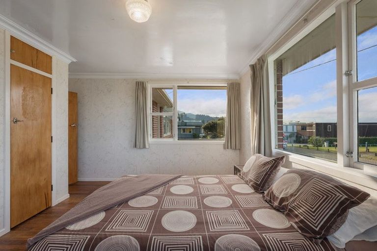 Photo of property in 2 Hillary Street, Waihi Beach, 3611