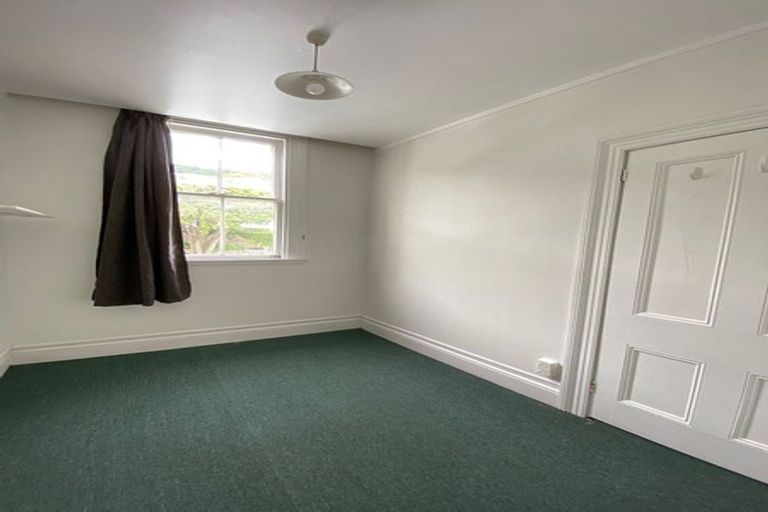 Photo of property in 16 Austin Street, Mount Victoria, Wellington, 6011