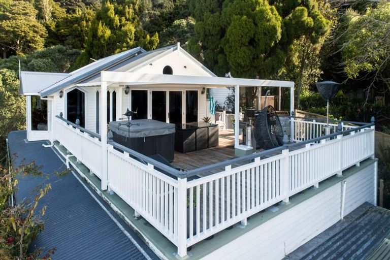 Photo of property in 15 Bayview Road, Paihia, 0200