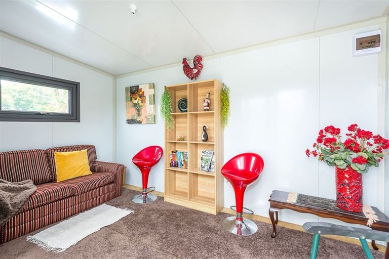 Photo of property in 2 Thornton Close, Leithfield, Amberley, 7481