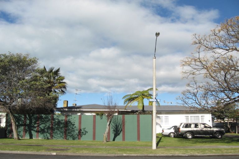 Photo of property in 79 Barker Road, Marewa, Napier, 4110