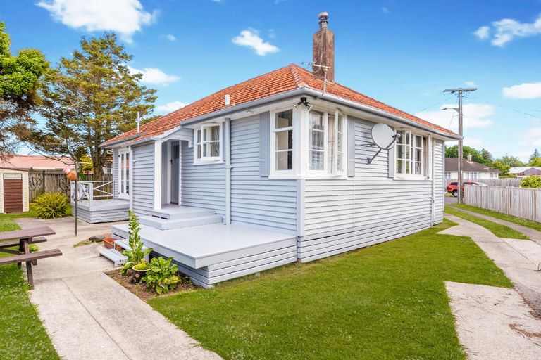 Photo of property in 8 Craig Crescent, Morrinsville, 3300