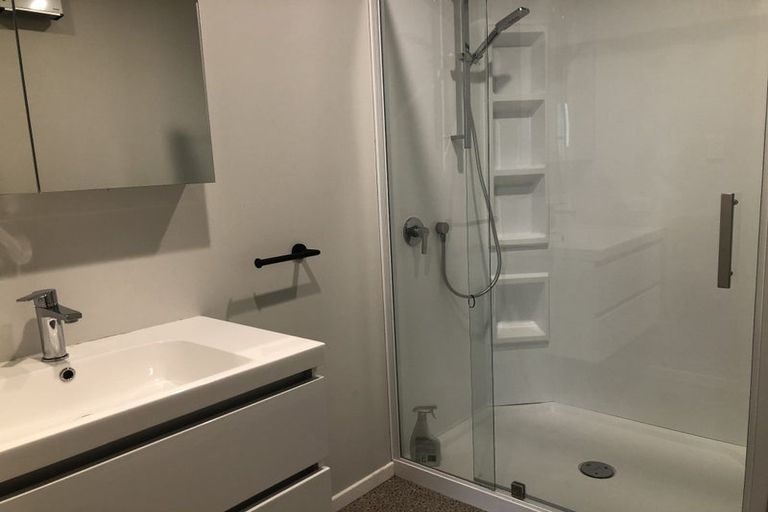 Photo of property in 1 Riverview Lane, Balclutha, 9230