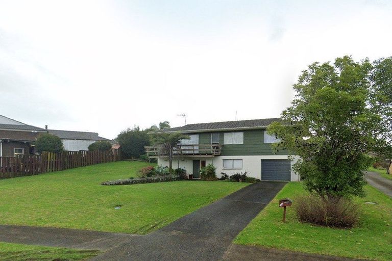 Photo of property in 7 Sirius Place, Botany Downs, Auckland, 2010