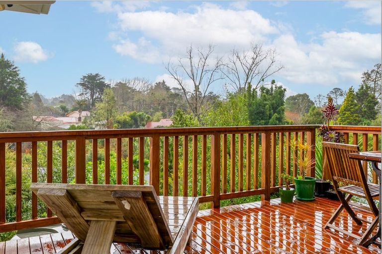 Photo of property in 518e West Coast Road, Oratia, Auckland, 0604