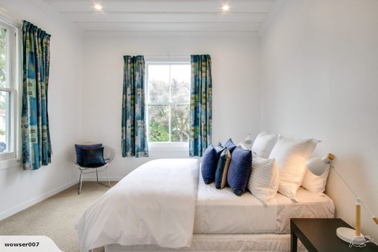 Photo of property in 423 Saint Aubyn Street West, Hastings, 4122