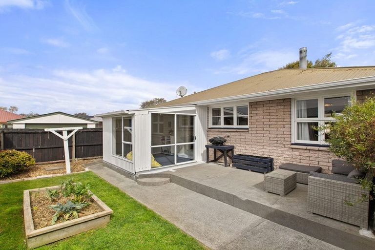 Photo of property in 38 Bevington Street, Avonhead, Christchurch, 8042
