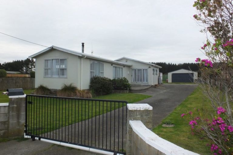 Photo of property in 25 Edinburgh Terrace, Foxton Beach, Foxton, 4815