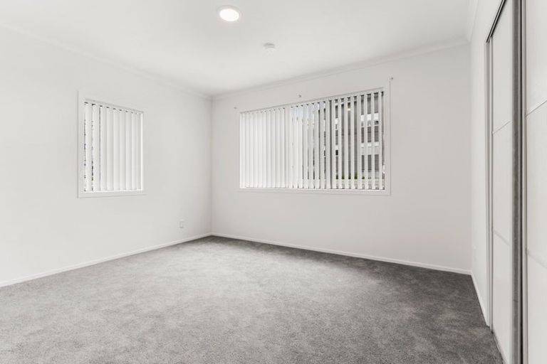 Photo of property in 8/130 Stancombe Road, Flat Bush, Auckland, 2016
