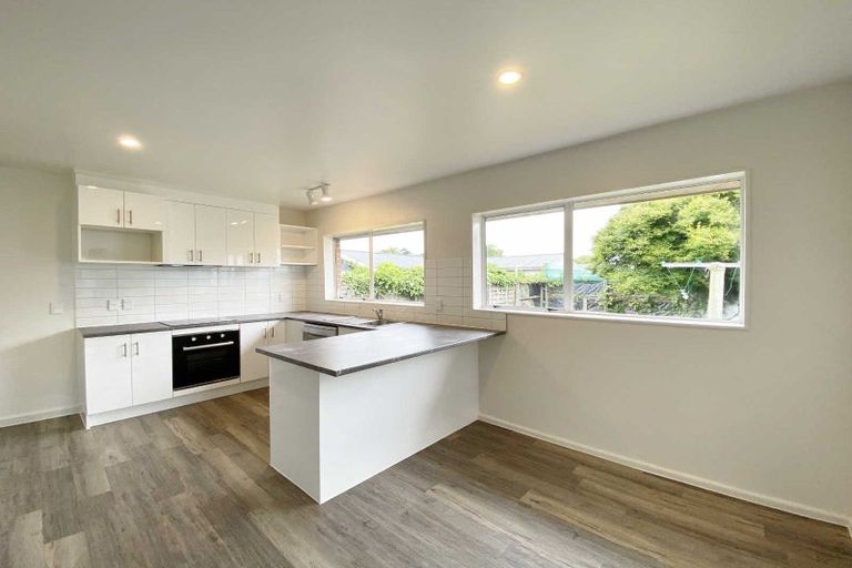 Photo of property in 18 Renfrew Street, Upper Riccarton, Christchurch, 8041