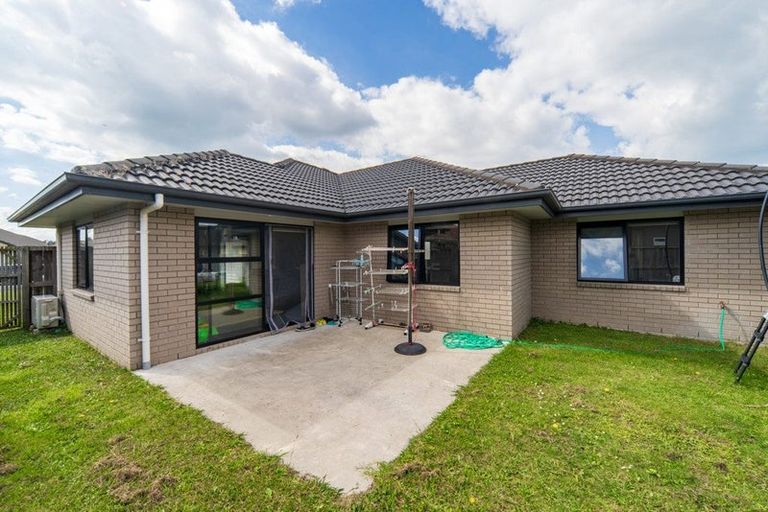 Photo of property in 19 Teatree Close, Huntington, Hamilton, 3210