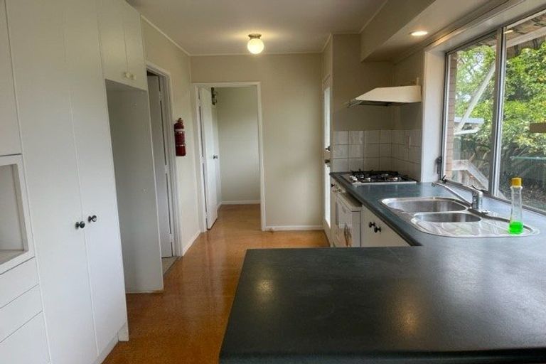 Photo of property in 4 Cromdale Avenue, Highland Park, Auckland, 2010