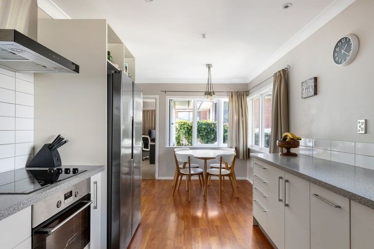 Photo of property in 10 Hilltop Road, Parkvale, Tauranga, 3112