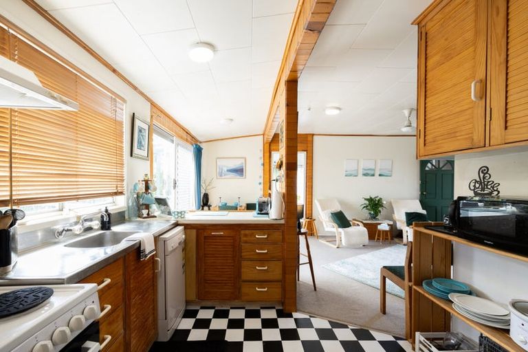 Photo of property in 2/37 Hinemoa Avenue, Taupo, 3330