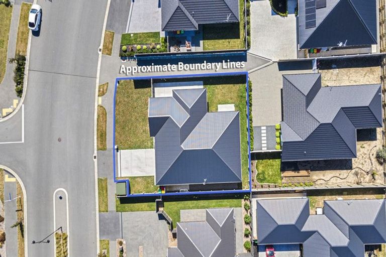 Photo of property in 132 Shillingford Boulevard, Rolleston, 7615