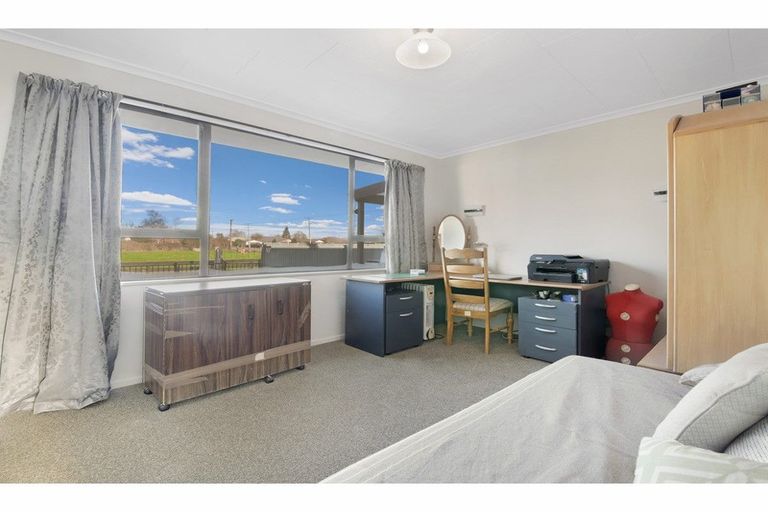 Photo of property in 47 George Street, Rotherham, 7379